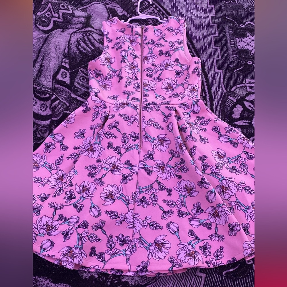 Floral knee high dress